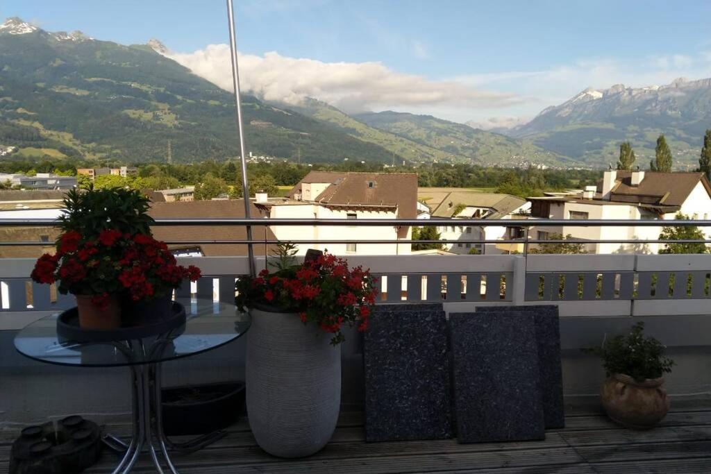 Penthouse In Schaan Apartman Kültér fotó